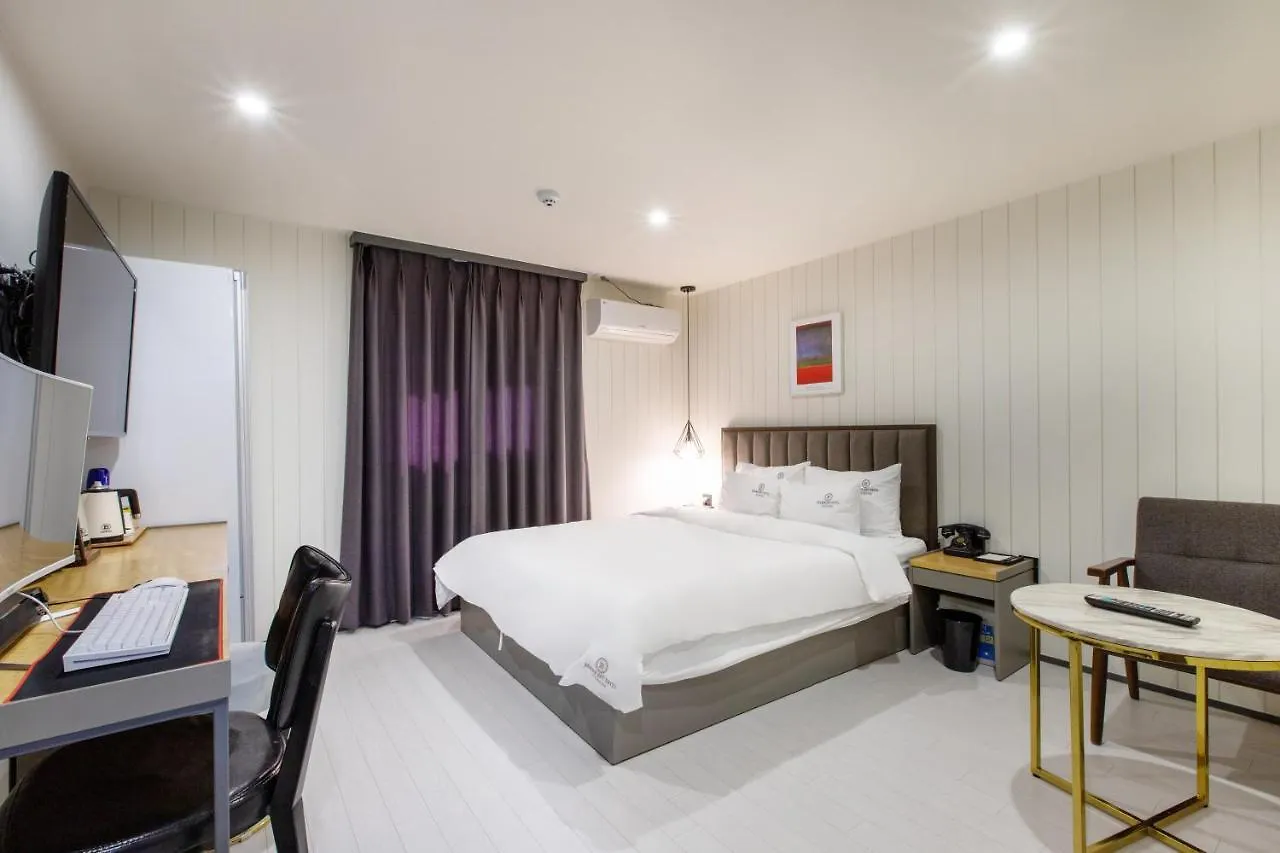 Brown-Dot Hotel Minam Busan 3*,  South Korea