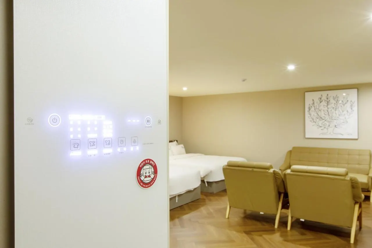 Brown-Dot Hotel Minam Busan 3*,  South Korea