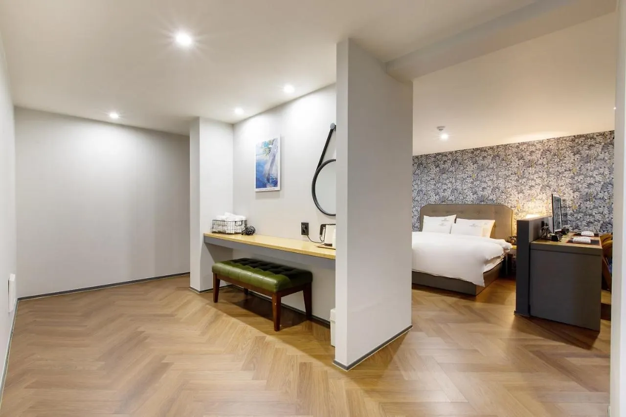 Brown-Dot Hotel Minam Busan 3*,