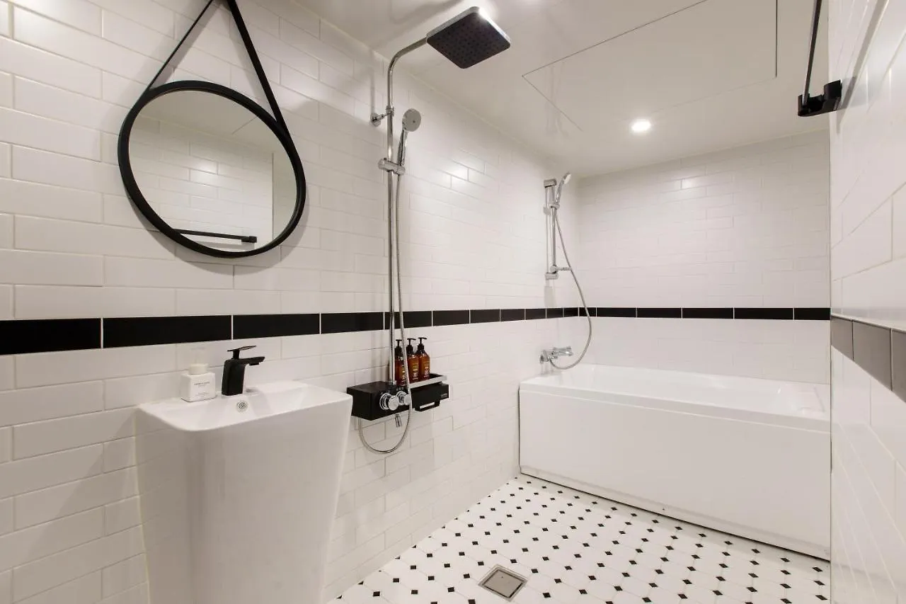 Brown-Dot Hotel Minam Busan