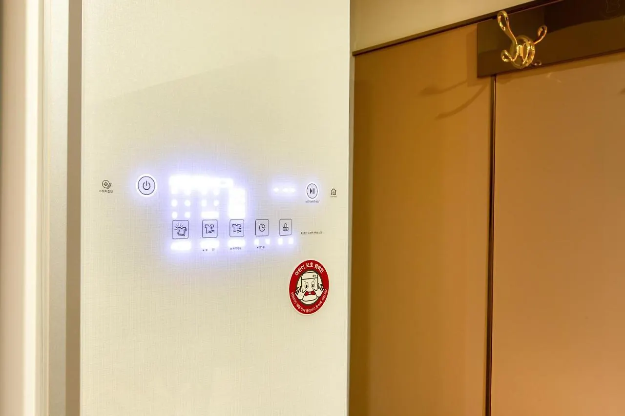 Brown-Dot Hotel Minam Busan