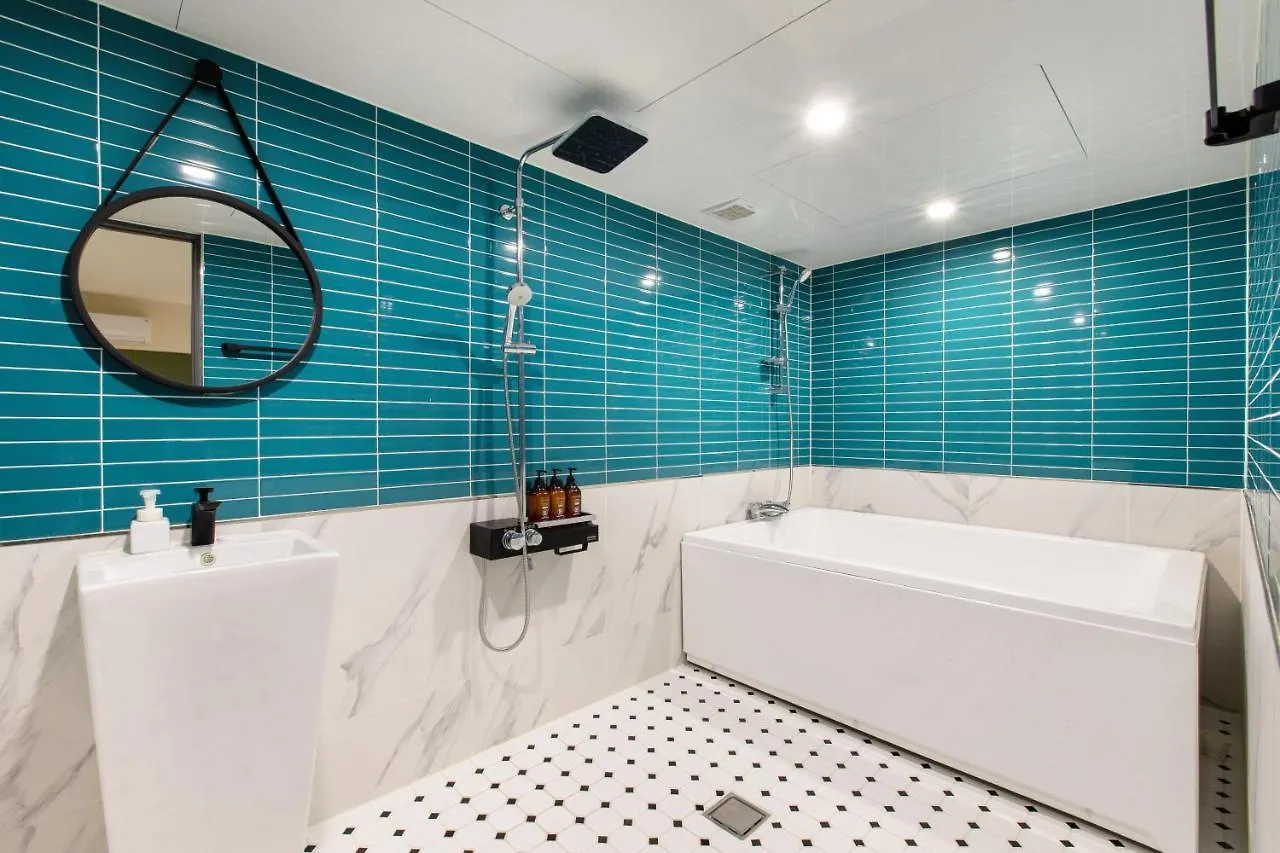 Brown-Dot Hotel Minam Busan