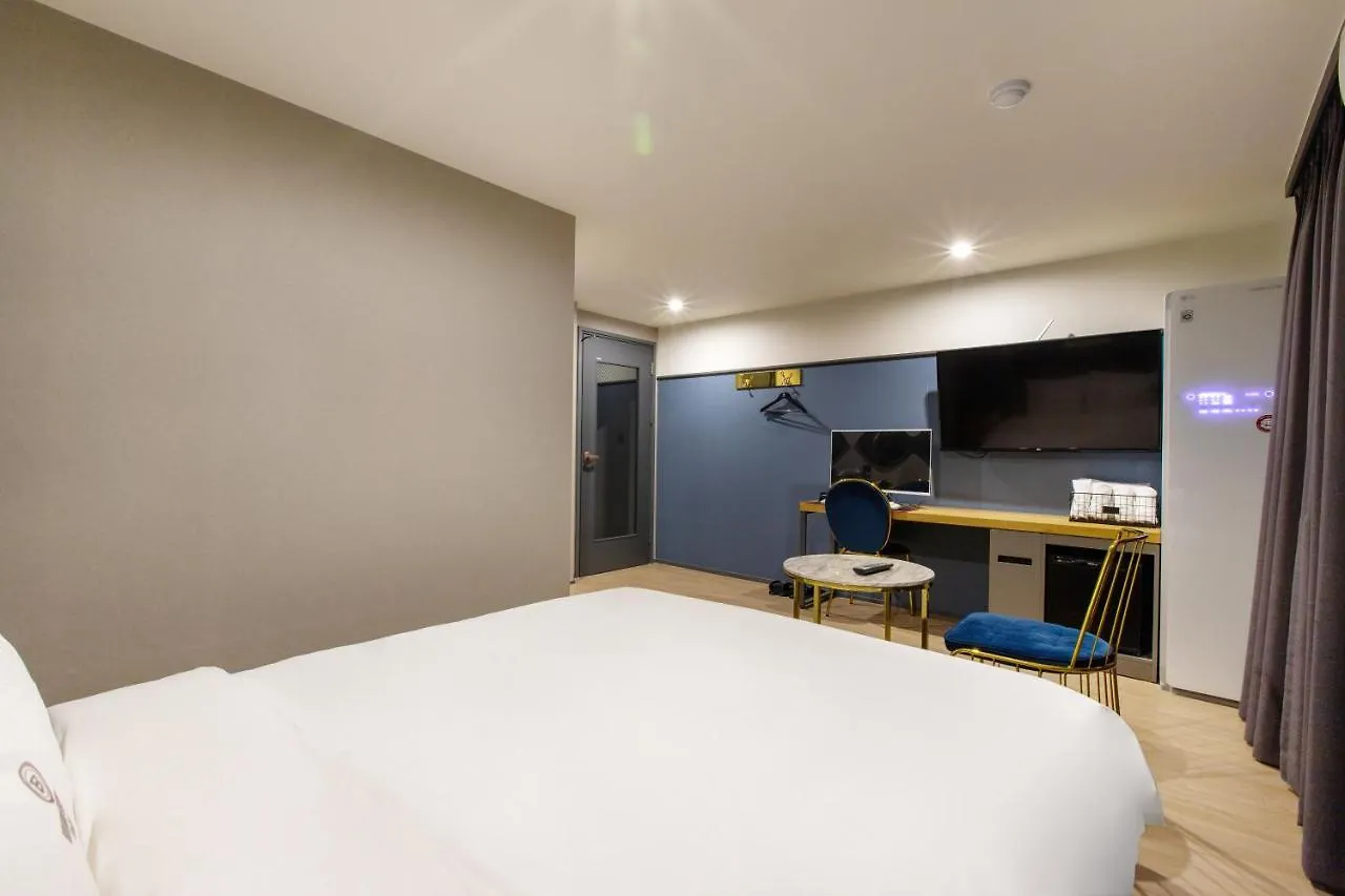 Brown-Dot Hotel Minam Busan 3*,  South Korea
