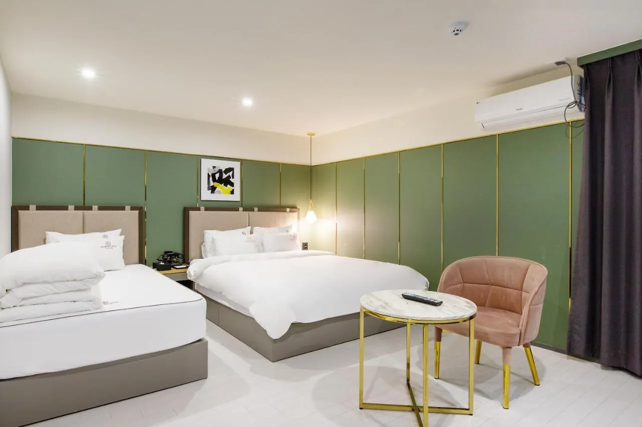 ***  Brown-Dot Hotel Minam Busan South Korea