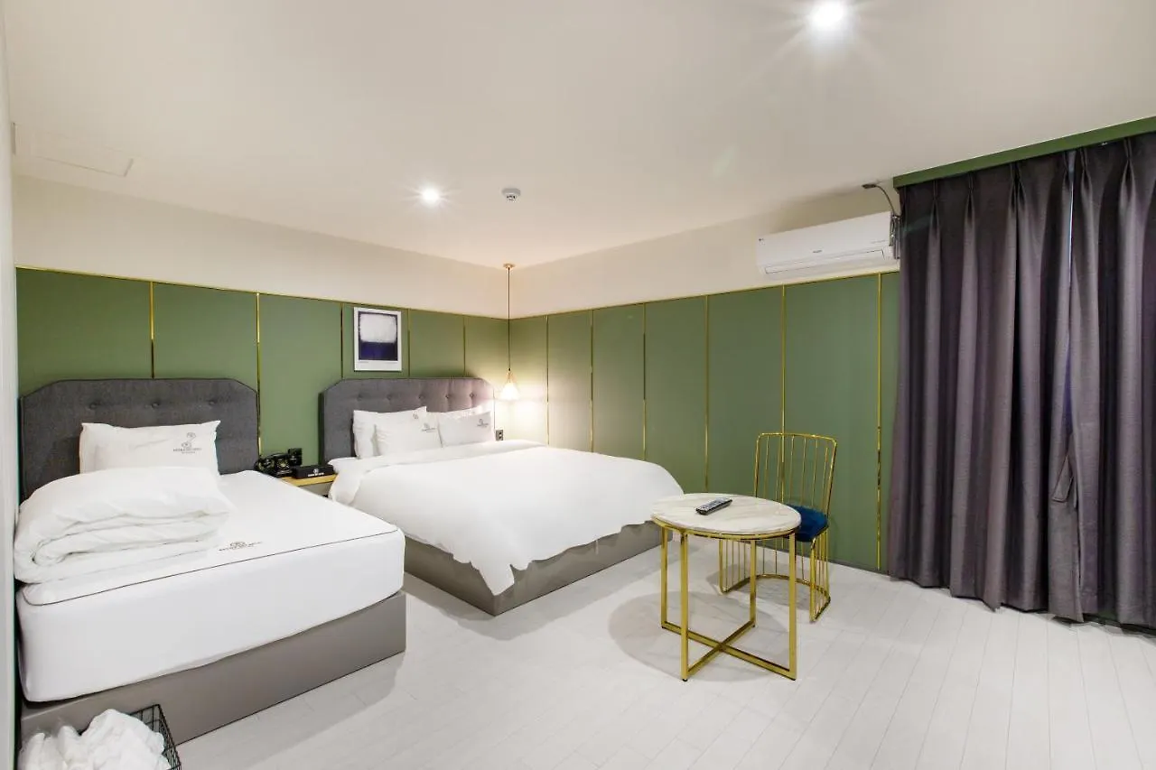 Brown-Dot Hotel Minam Busan